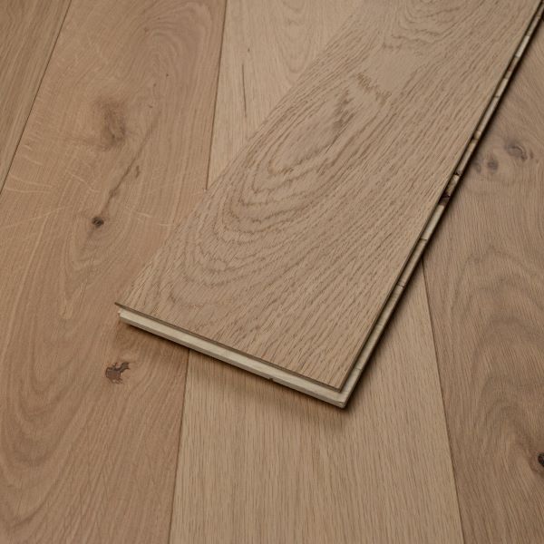 150mm x 14/3mm x 1900mm Oak Invisible Lacquered Rustic Grade Engineered Wood Flooring 