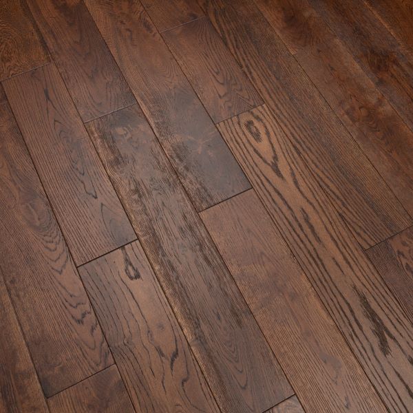 125mm x 14/3mm x random lengths Smoky Oak Brush & Lacquered Rustic Grade Engineered Wood Flooring 