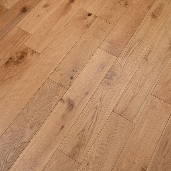 125mm x 14/3mm x random lengths Oak Brush & Lacquered Rustic Grade Multiply Engineered Wood Flooring 