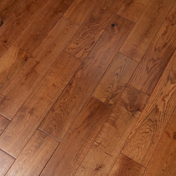 125mm x 18mm x random lengths Golden Handscraped Oak Lacquered Rustic Grade Solid Wood Flooring 